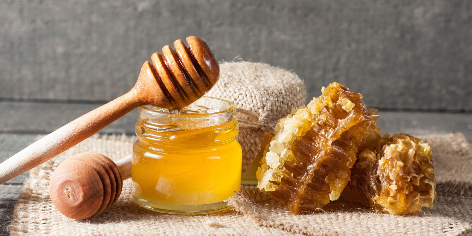 Top 5 Benefits of Local, Raw Honey | Mayernik Kitchen