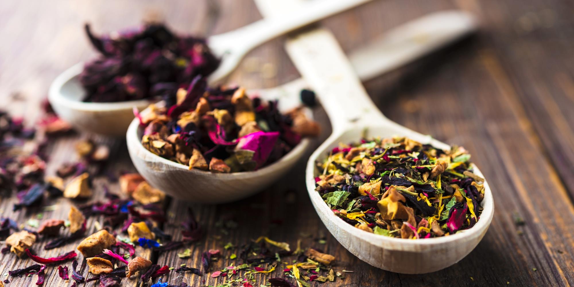 Cozy Herbal Teas for Autumn Wellness