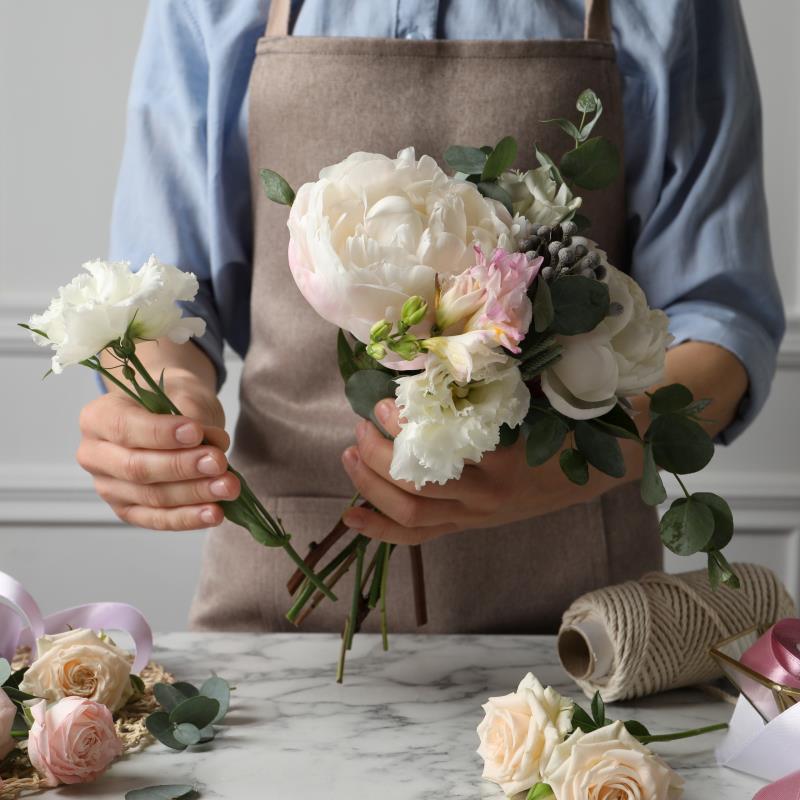 Flower Arranging with Floral Ideology