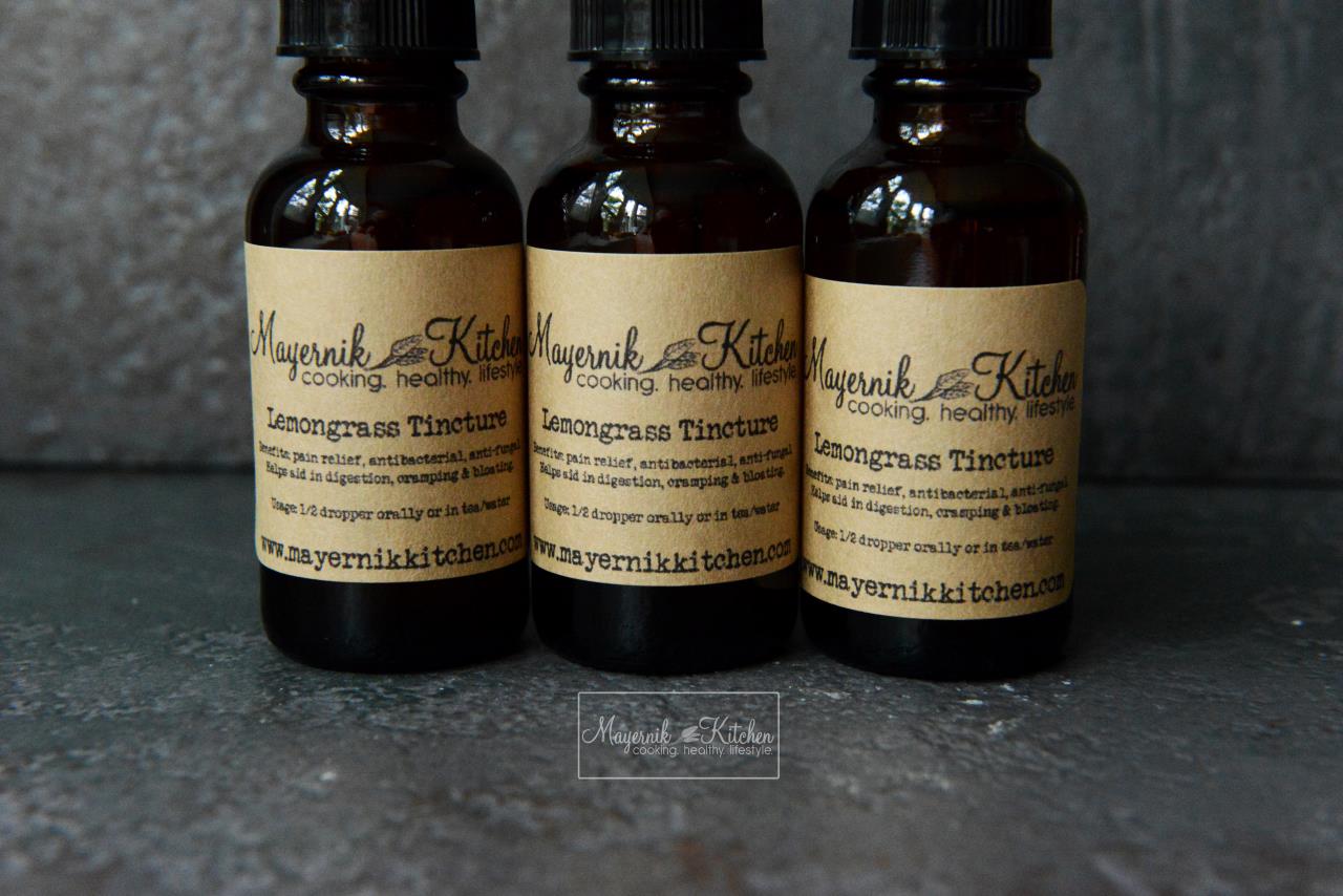 Homemade Lemongrass Tincture - Mayernik Kitchen #mayernikkitchen