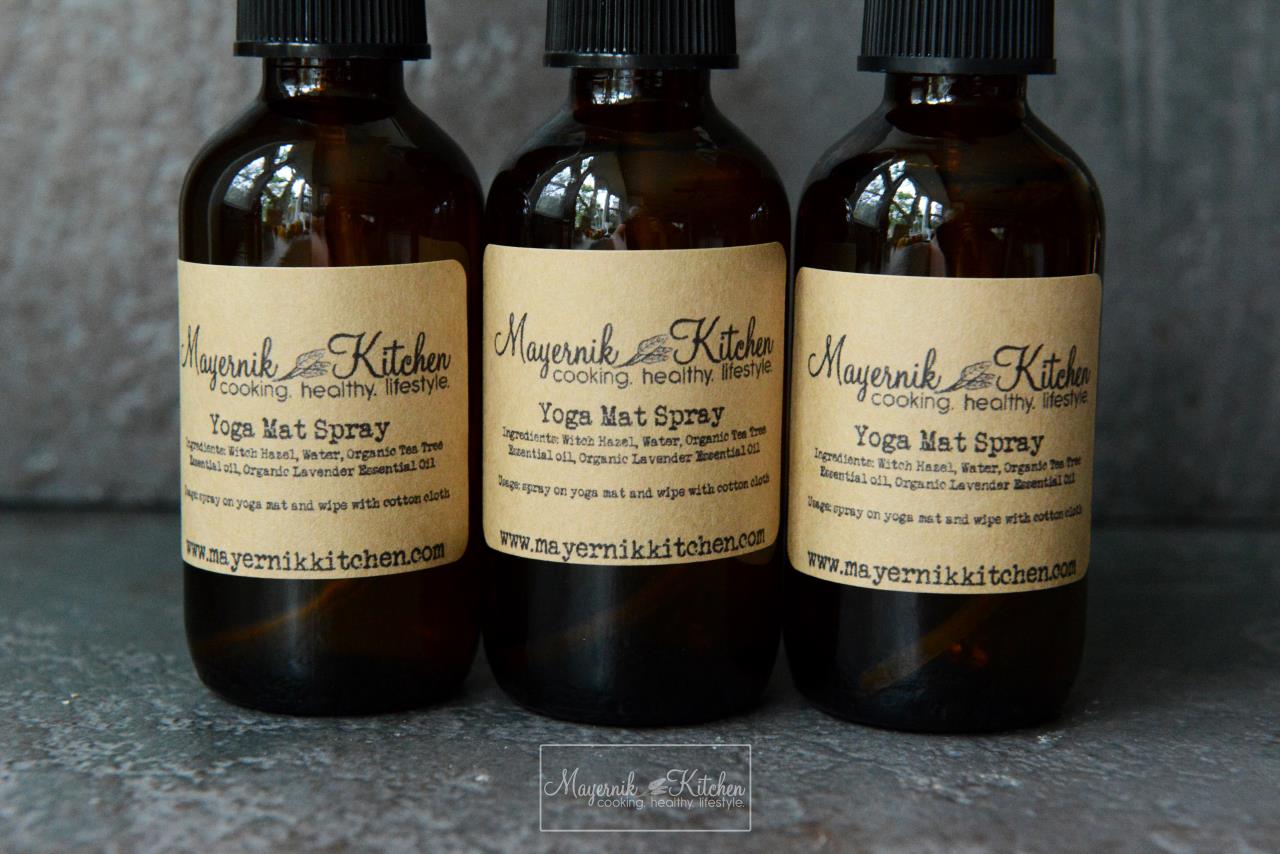 Homemade Yoga Mat Spray - Mayernik Kitchen #mayernikkitchen