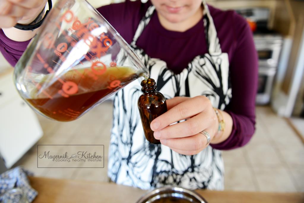 How to make a herbal tincture - Mayernik Kitchen