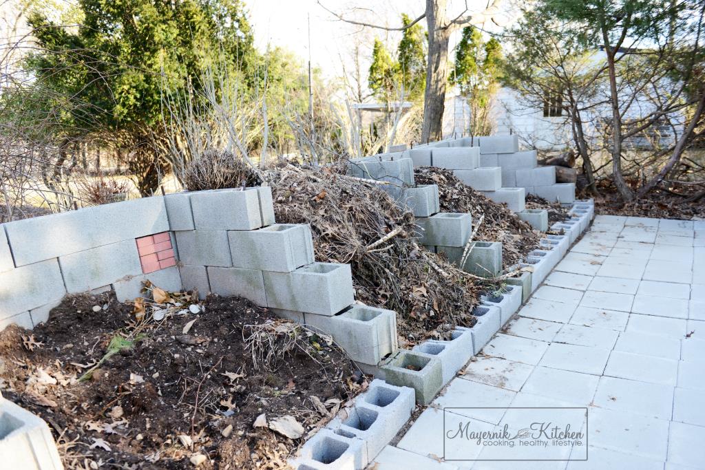 Homemade Compost Bin - Mayernik Garden 