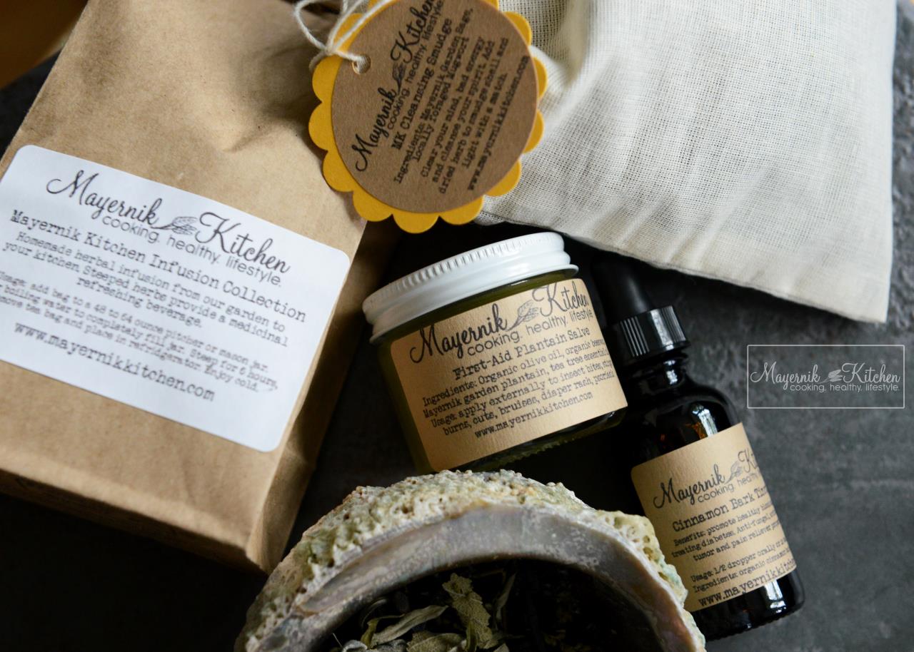 September Out of the Woods Apothecary Box - Mayernik Kitchen #mayernikkitchen